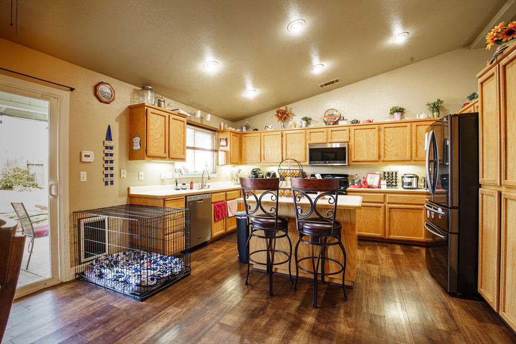 1985 Airstrip Road Redding, CA 96003 - Photo 9 of 24 Kitchen 1