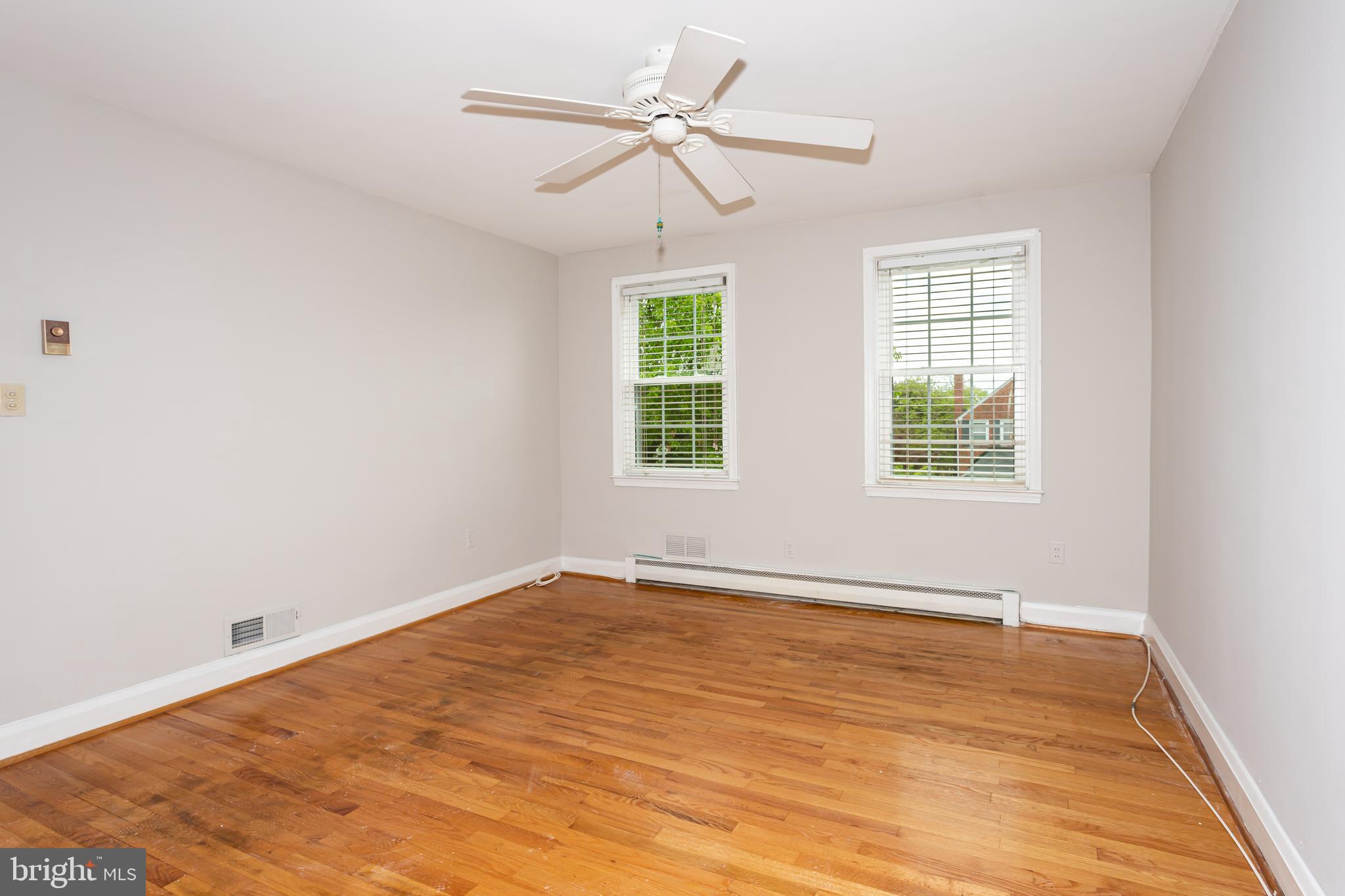 8426 Pleasant Plains Road Towson, MD 21286 - Photo 11 of 25 Upper 1 - Primary Bedroom with 2 closets