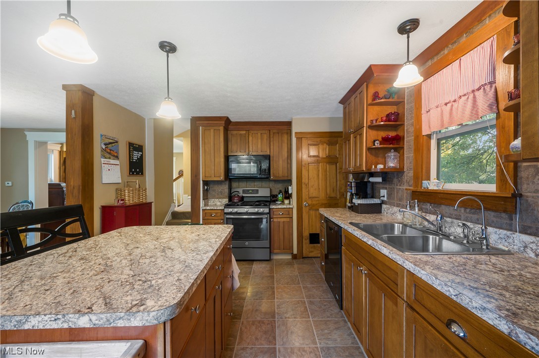 1425 Krumroy Road Akron, OH 44306 - Photo 8 of 16 Gallery Image 8