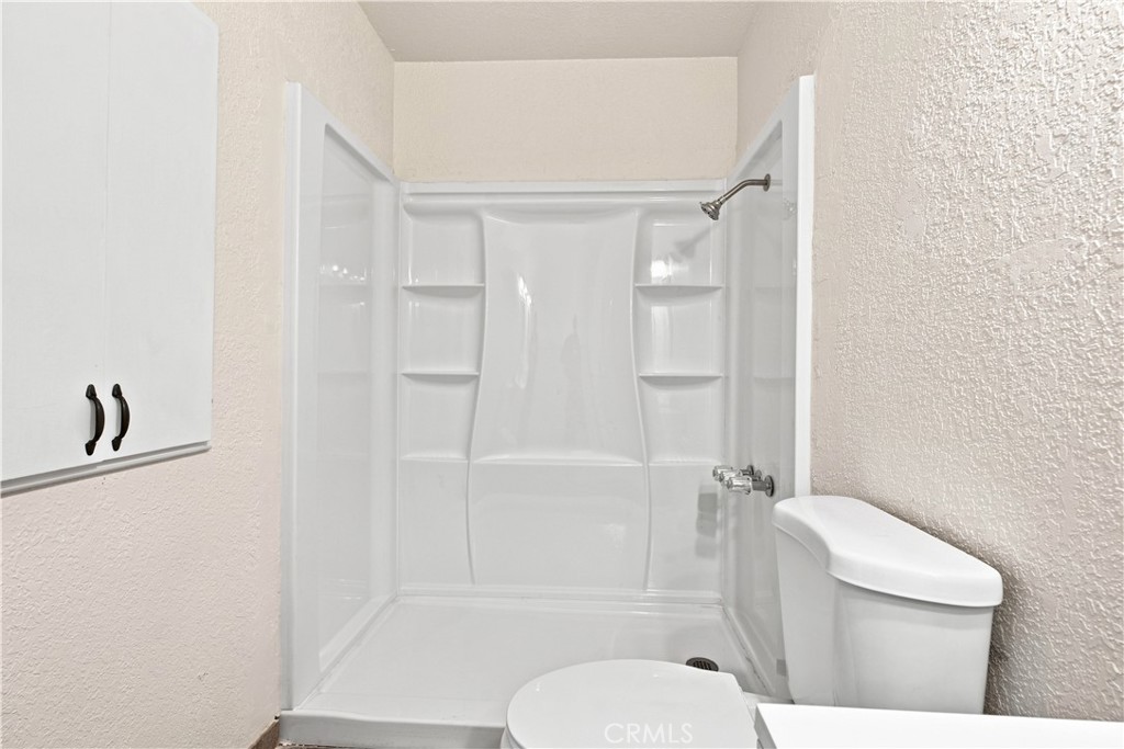 21021 Geronimo Road Apple Valley, CA 92308 - Photo 20 of 37