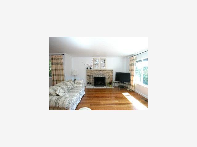 1310 North Road Belmont, CA 94002 - Photo 2 of 9 Gallery Image 2