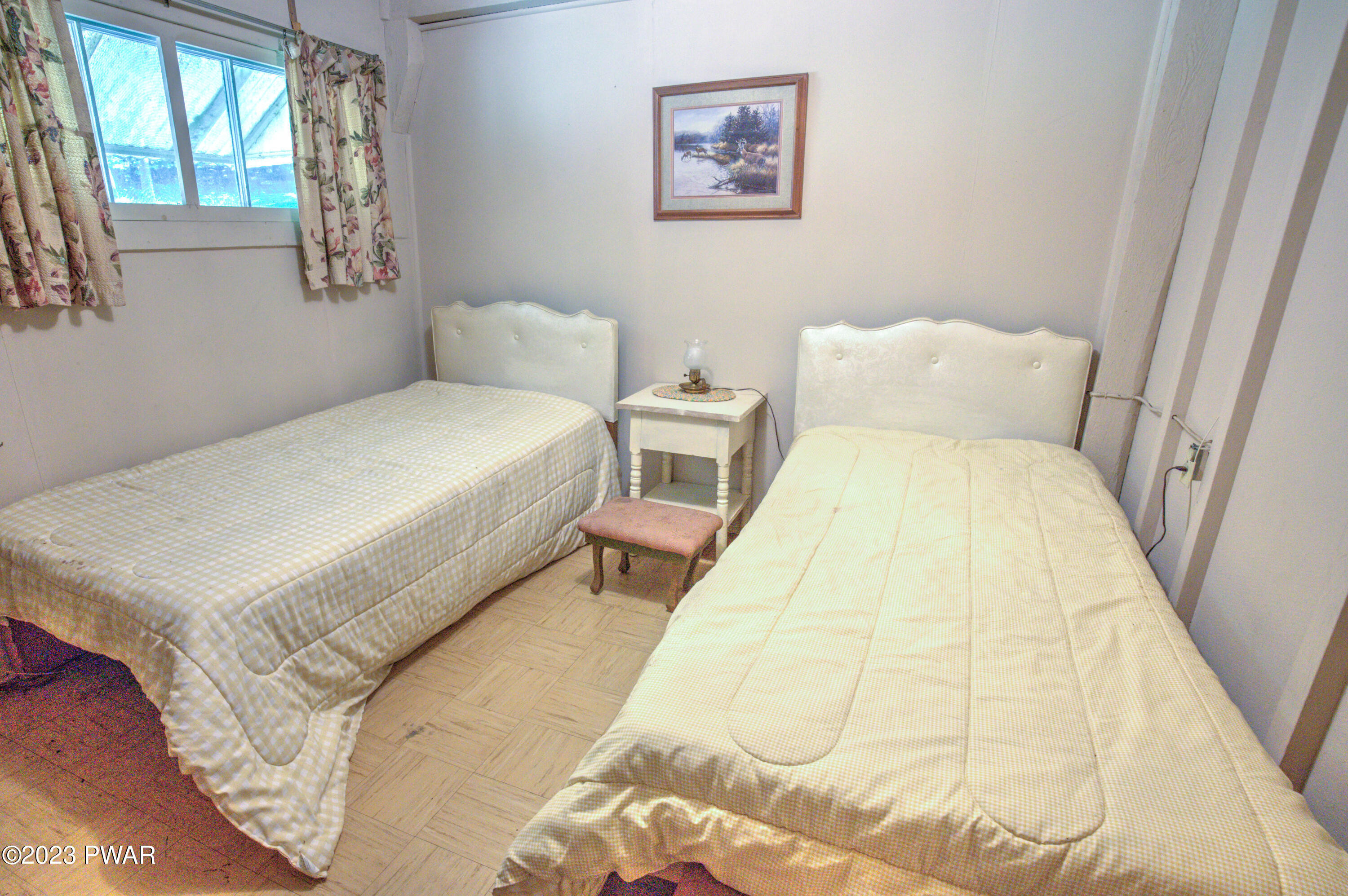 128 Falls Road Dingmans Ferry, PA 18328 - Photo 16 of 31