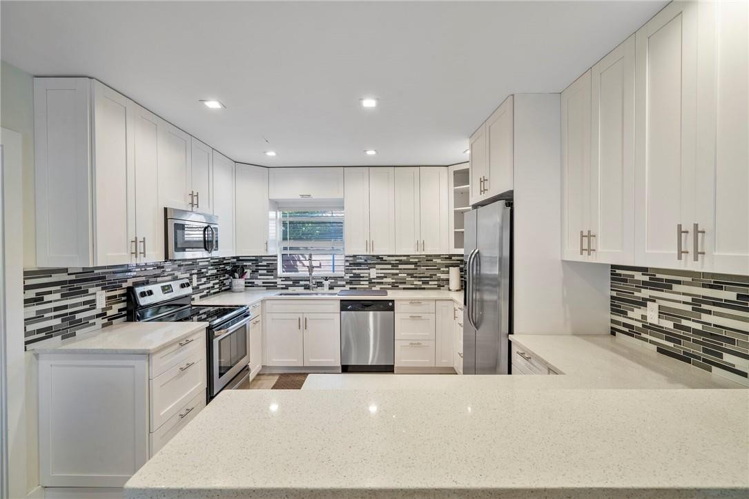 1949 Windward Drive Pompano Beach, FL 33062 - Photo 7 of 22 Photo 7