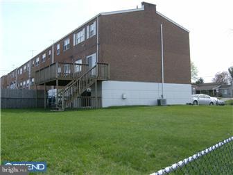 3201 Byberry Road Philadelphia, PA 19154 - Photo 2 of 12 Exterior Back