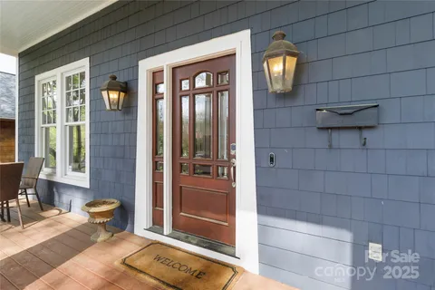 $1,895,000 | 1921 Brandon Circle, Charlotte, NC 28211