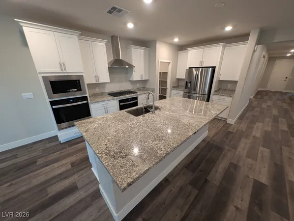 $2,950 | 1039 Forest Falcon Drive, Henderson, NV 89011