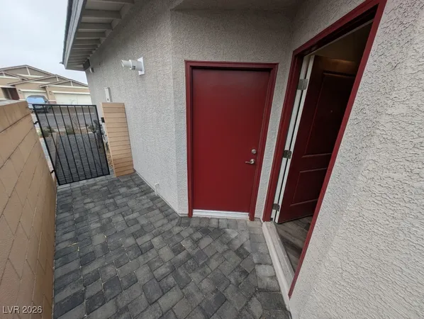 $2,950 | 1039 Forest Falcon Drive, Henderson, NV 89011