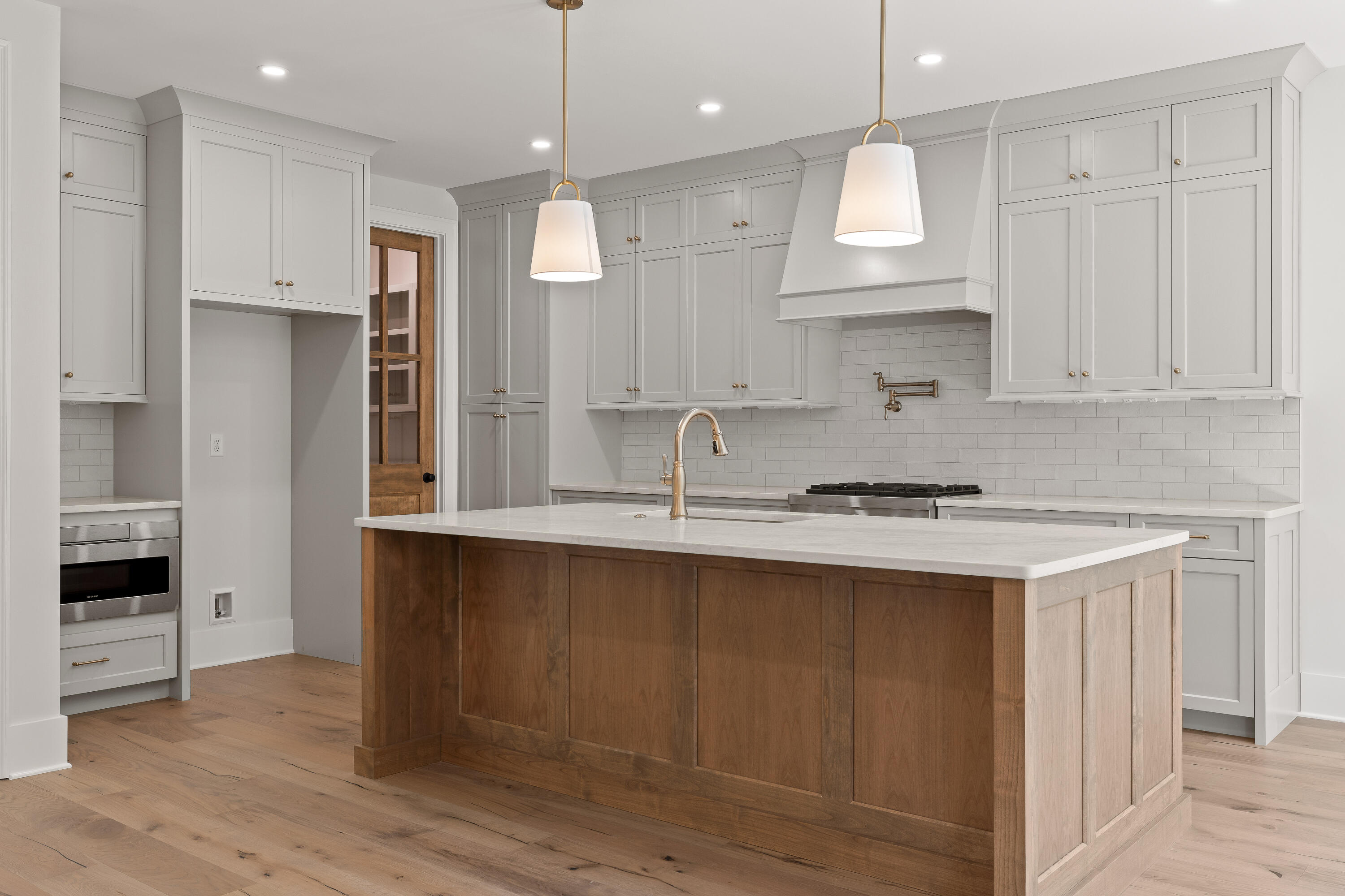 1337 London Wds Way, Unit 15 Apison, TN 37302 - Photo 6 of 32 Kitchen island and pantry