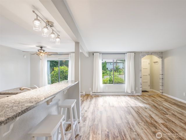 $227,000 | 821 Essex Place Northeast, Unit 1B, Lacey, WA 98516