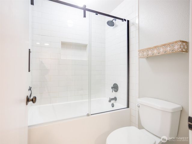 $227,000 | 821 Essex Place Northeast, Unit 1B, Lacey, WA 98516