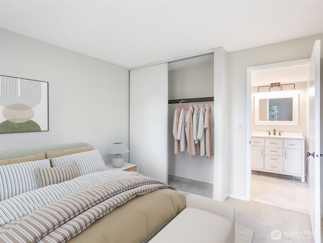 $227,000 | 821 Essex Place Northeast, Unit 1B, Lacey, WA 98516