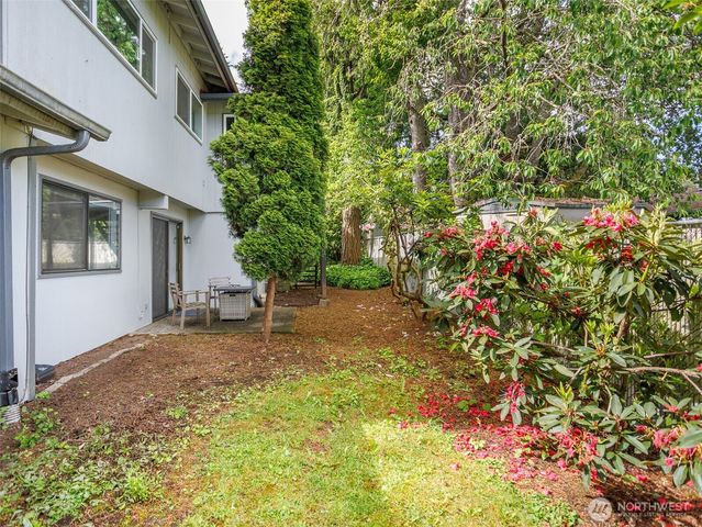 $227,000 | 821 Essex Place Northeast, Unit 1B, Lacey, WA 98516