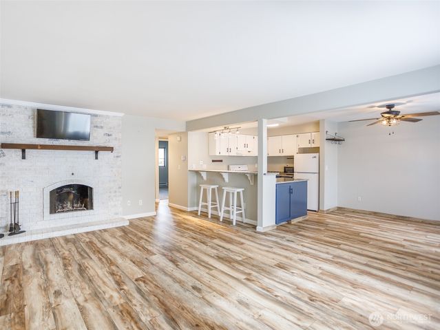 $227,000 | 821 Essex Place Northeast, Unit 1B, Lacey, WA 98516