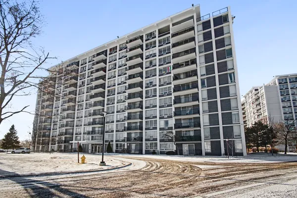 $210,000 | 8801 West Golf Road, Unit 6E, Niles, IL 60714