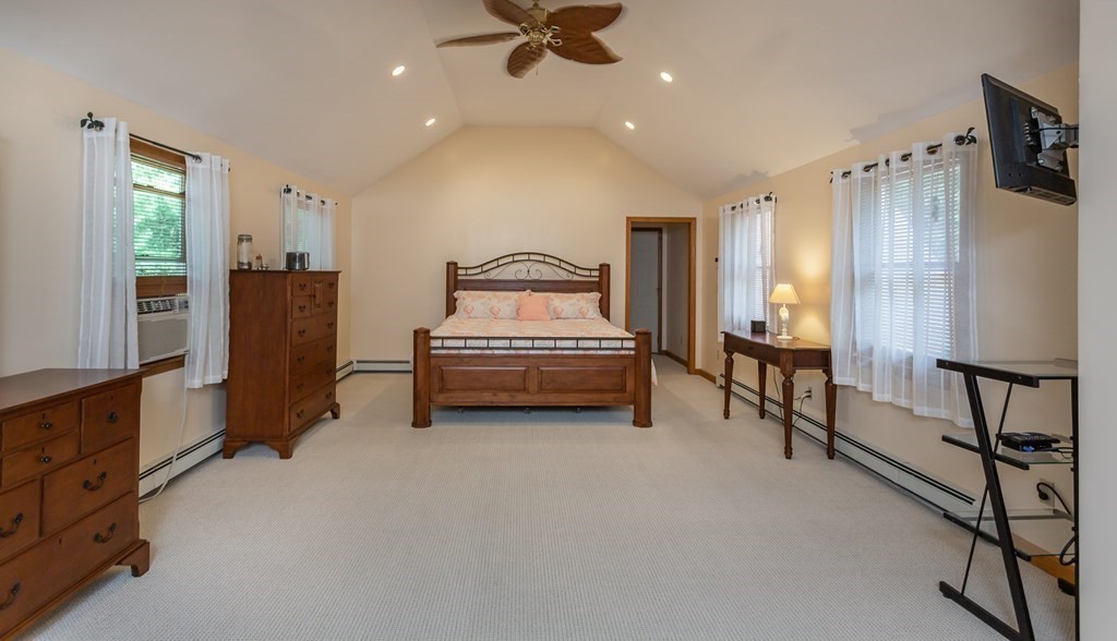 12 Dunham Road Freetown, MA 02702 - Photo 15 of 27 Gallery Image 15