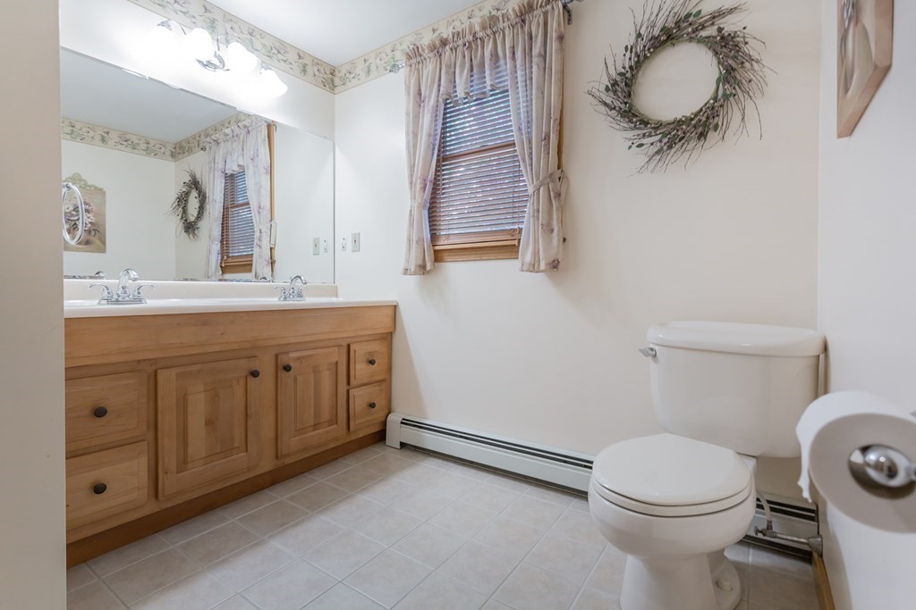 12 Dunham Road Freetown, MA 02702 - Photo 17 of 27 Gallery Image 17