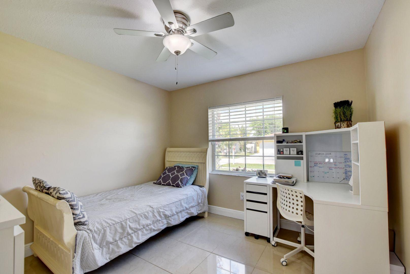 10900 Gantry Street Boca Raton, FL 33428 - Photo 12 of 26 Jillian room