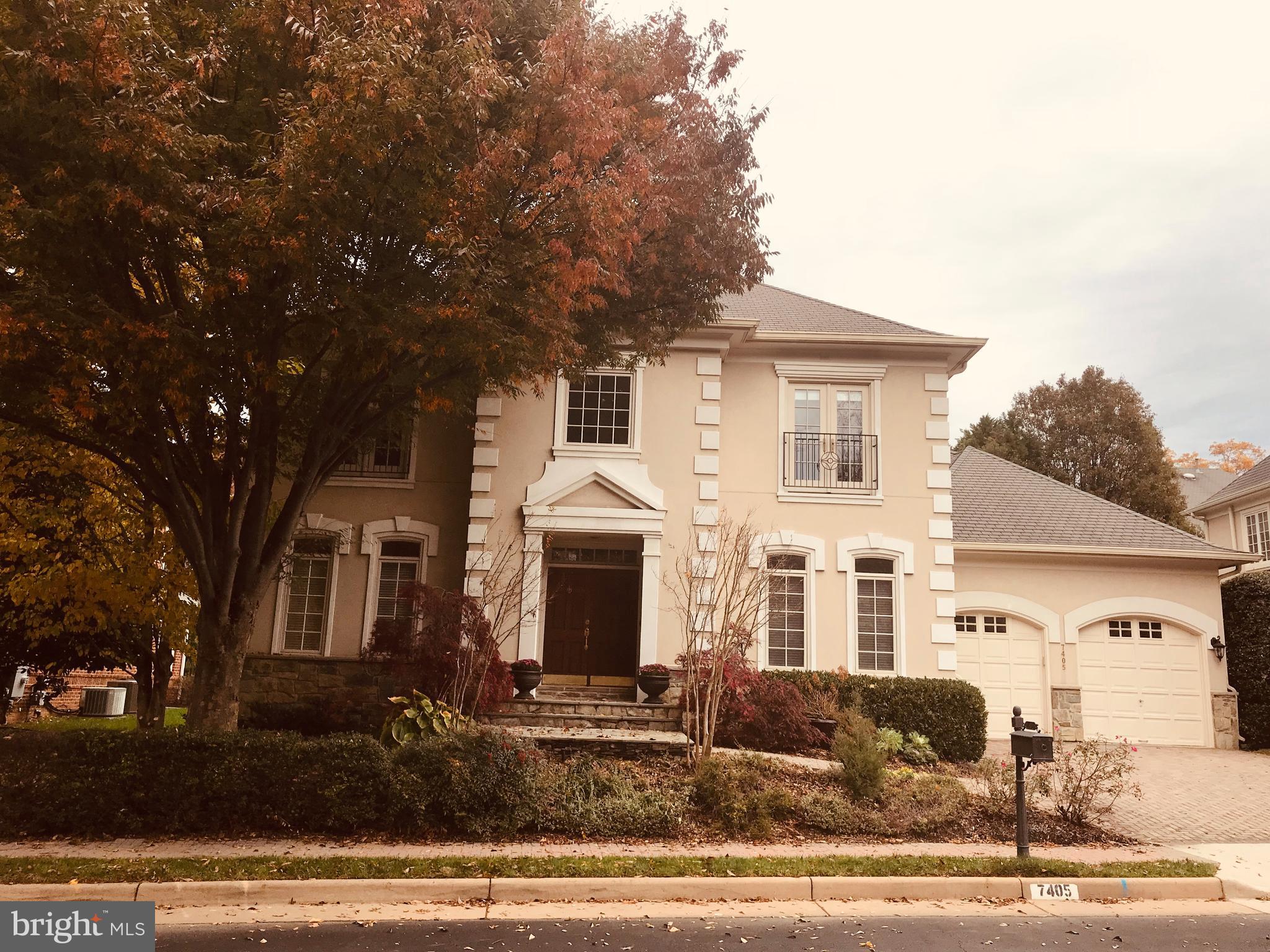 Spectacular Exterior in Gated Community