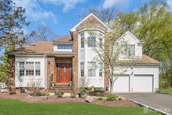 $949,900 | 51 Oakland Road, Old Bridge, NJ 08857