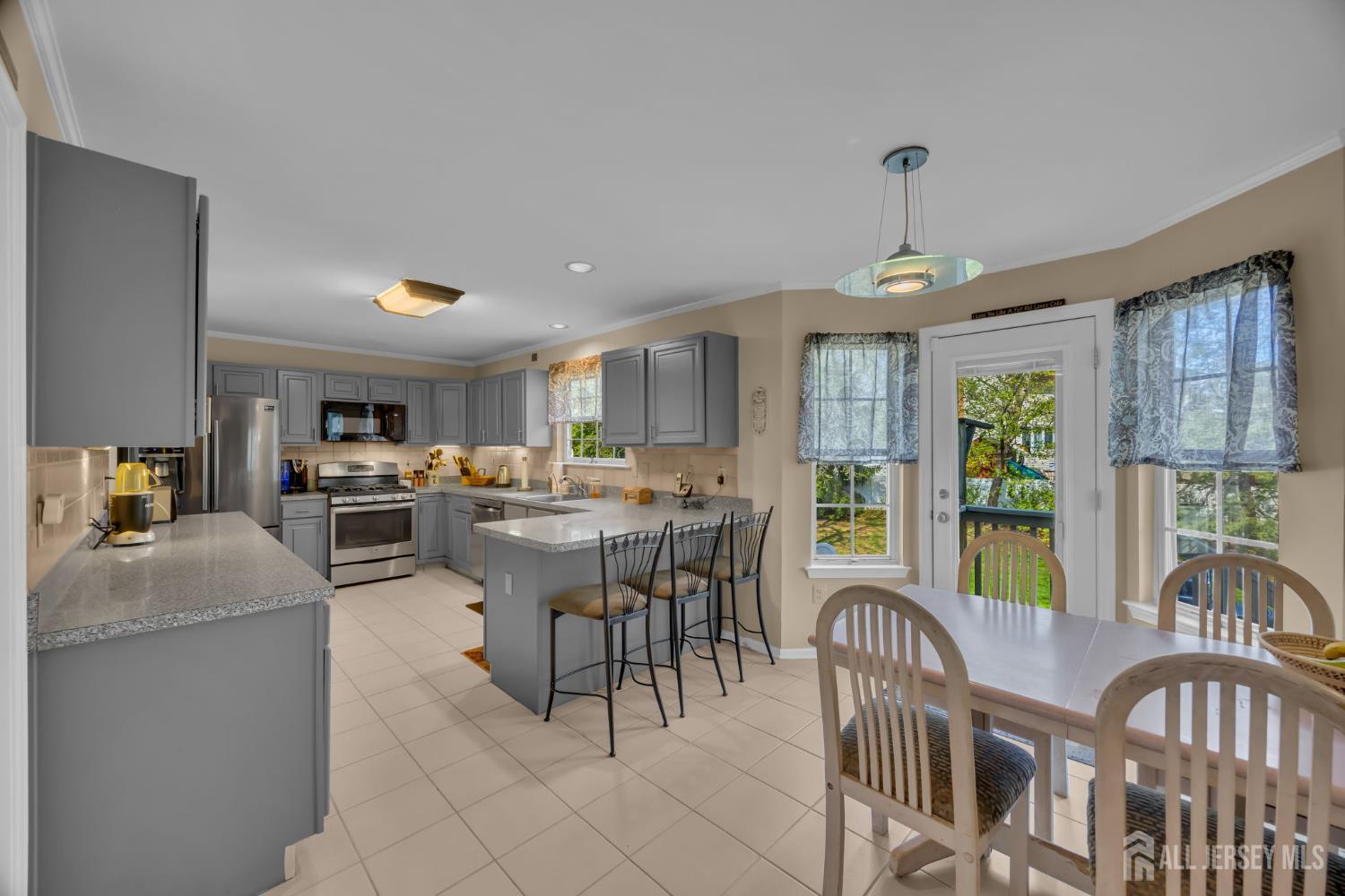 51 Oakland Road Old Bridge, NJ 08857 - Photo 15 of 42