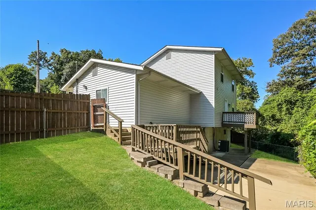 $2,220 | 5501 White Oak Lane, Imperial, MO 63052