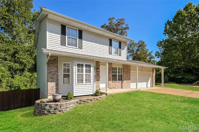 $2,220 | 5501 White Oak Lane, Imperial, MO 63052