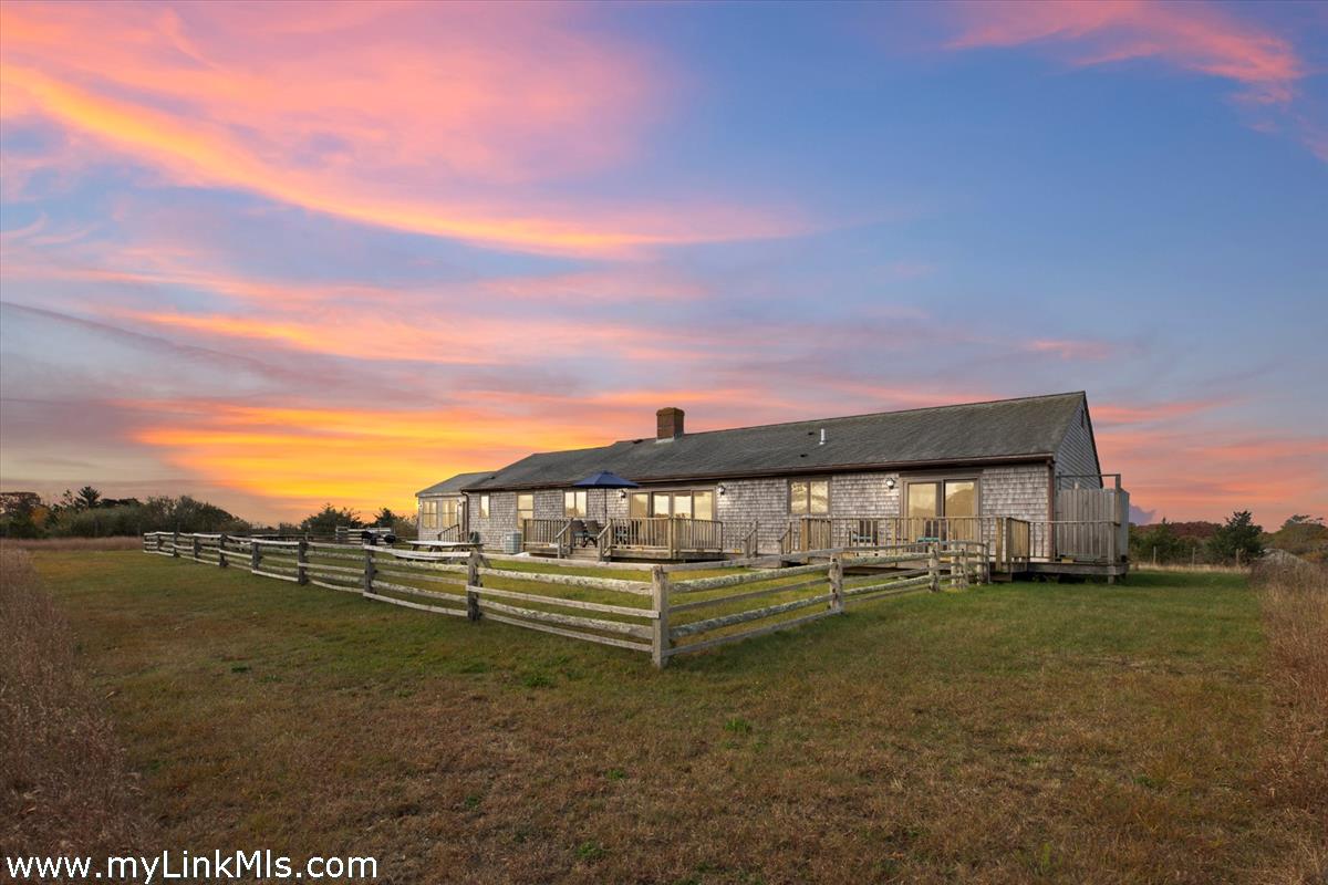 104 Pond View Farm Road West Tisbury, MA 02568 - Photo 4 of 47 sunsets