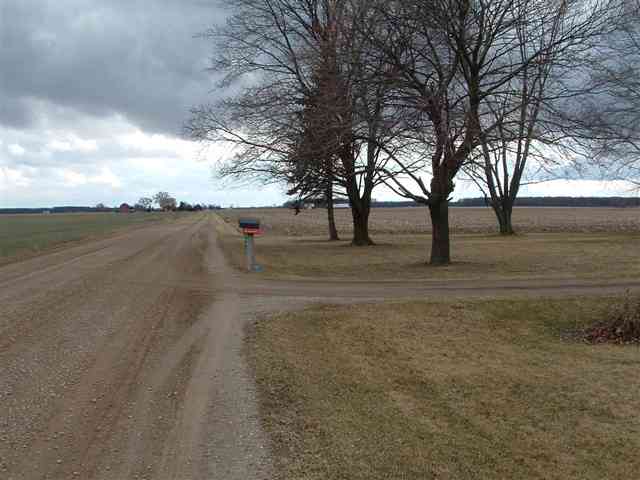 5671 Geeck Road Corunna, MI 48817 - Photo 10 of 12 31094598-9.JPG