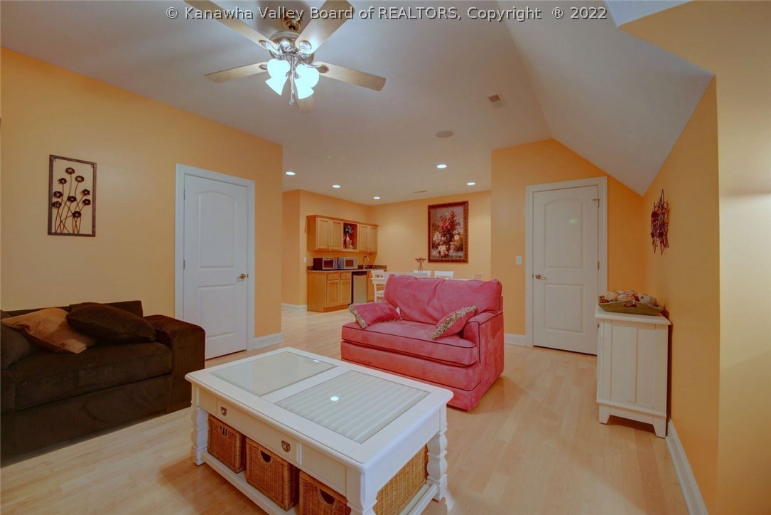 12 Foxchase Road Charleston, WV 25304 - Photo 24 of 30 Gallery Image 24