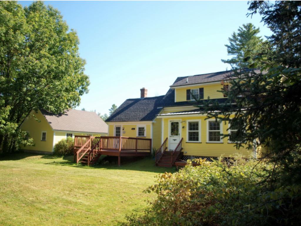 229 Lancaster Road Whitefield, NH 03598 - Photo 11 of 36