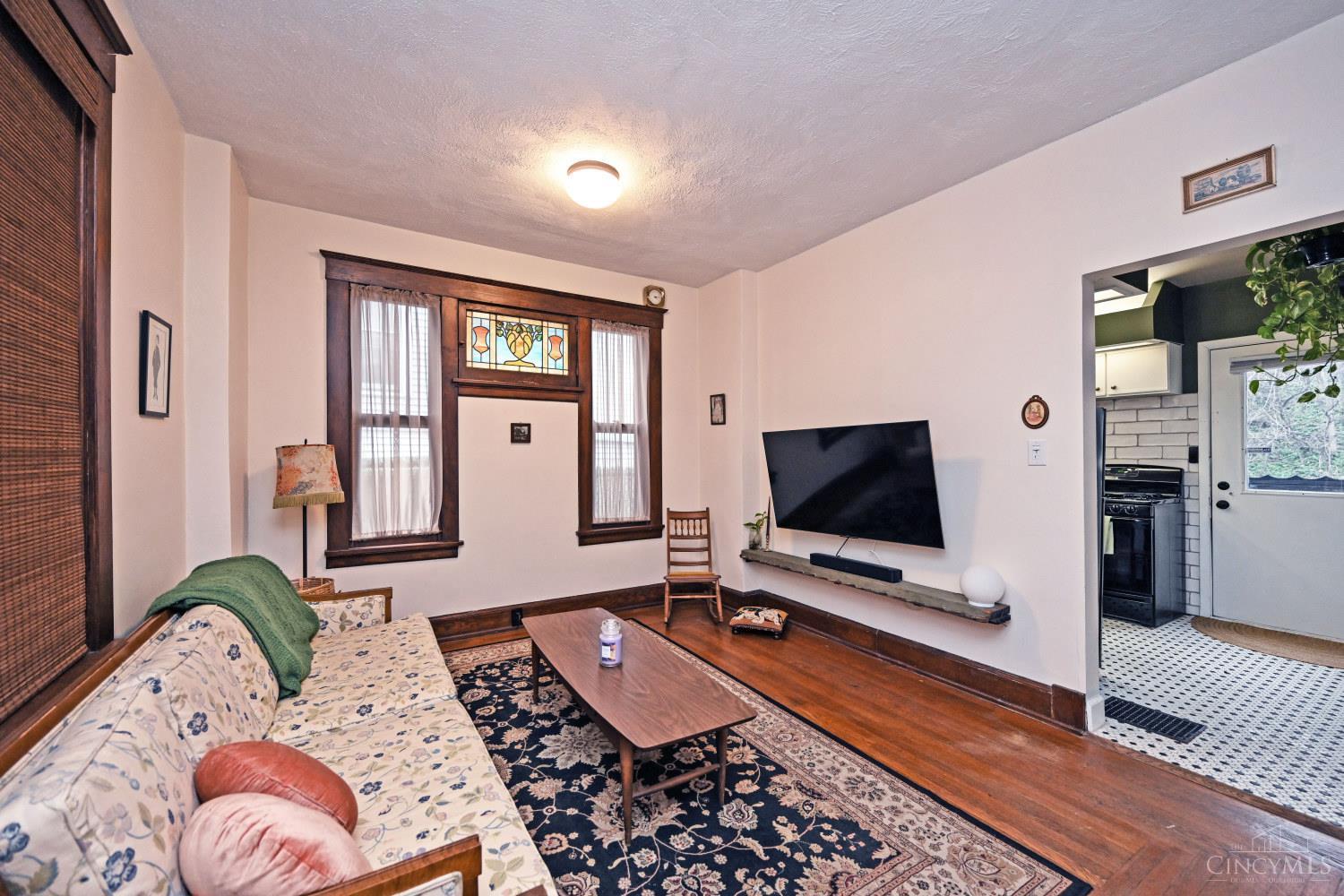 2240 Ravine Street Cincinnati, OH 45219 - Photo 11 of 33 Gallery Image 11