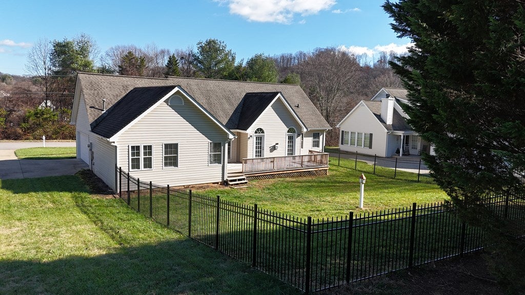 212 Chatham Road Bristol, TN 37620 - Photo 6 of 51 Gallery Image 6