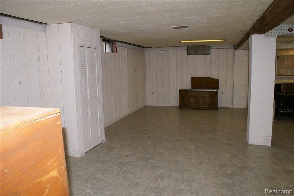 643 Orion Road Lake Orion, MI 48362 - Photo 15 of 17 DSC00822.JPG