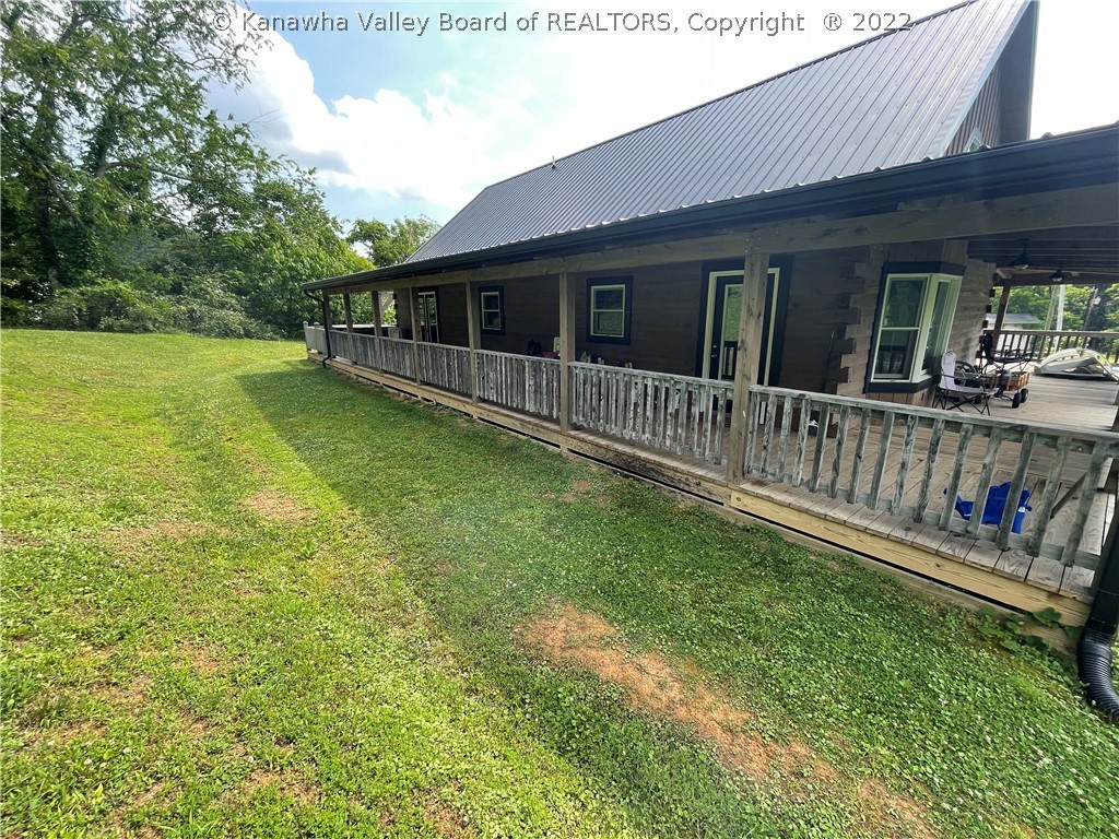 9915 Charleston Road Kenna, WV 25248 - Photo 26 of 31 Gallery Image 26