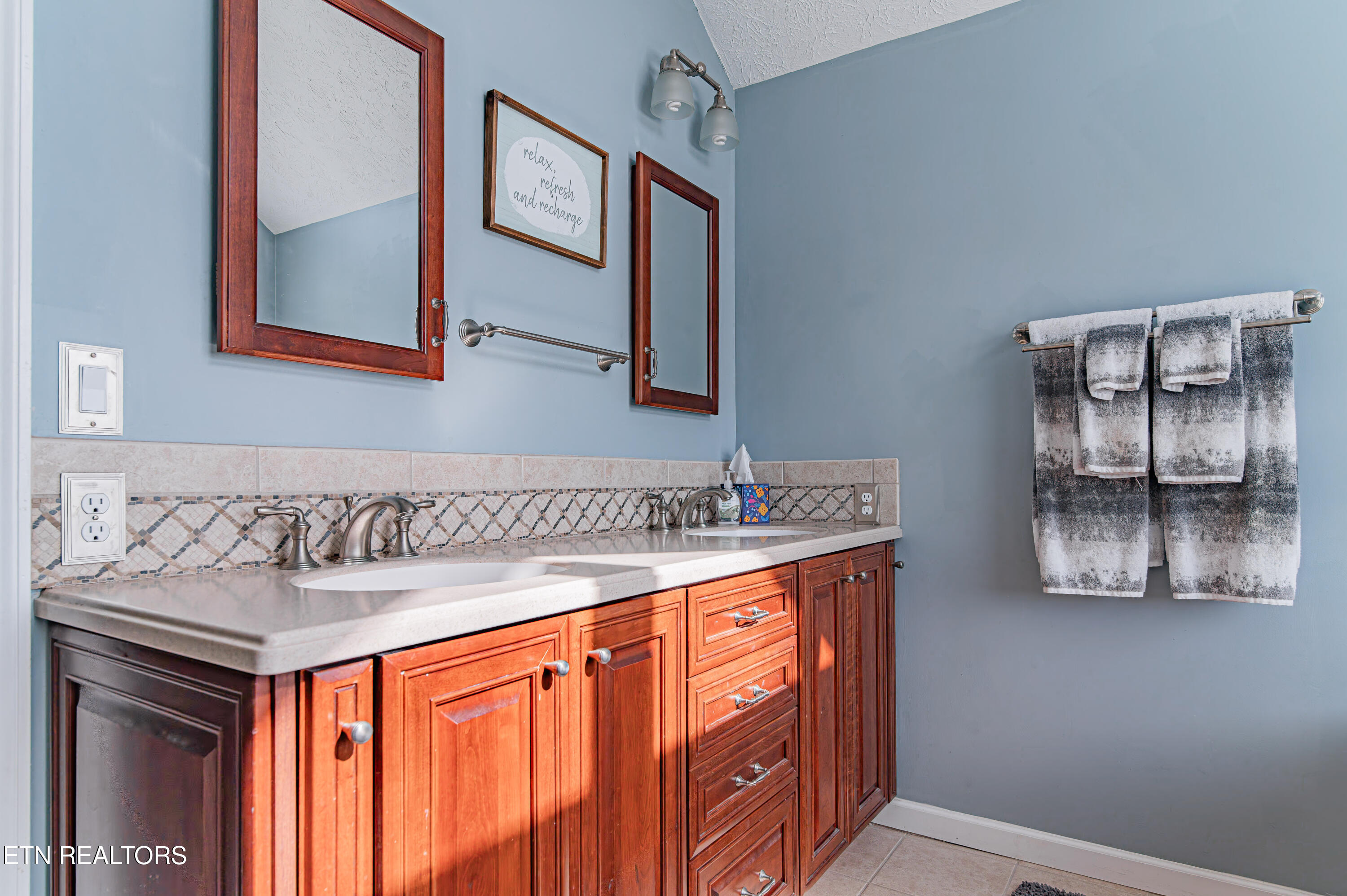 117 Maltese Lane Oak Ridge, TN 37830 - Photo 48 of 60 117-maltese-interior-44