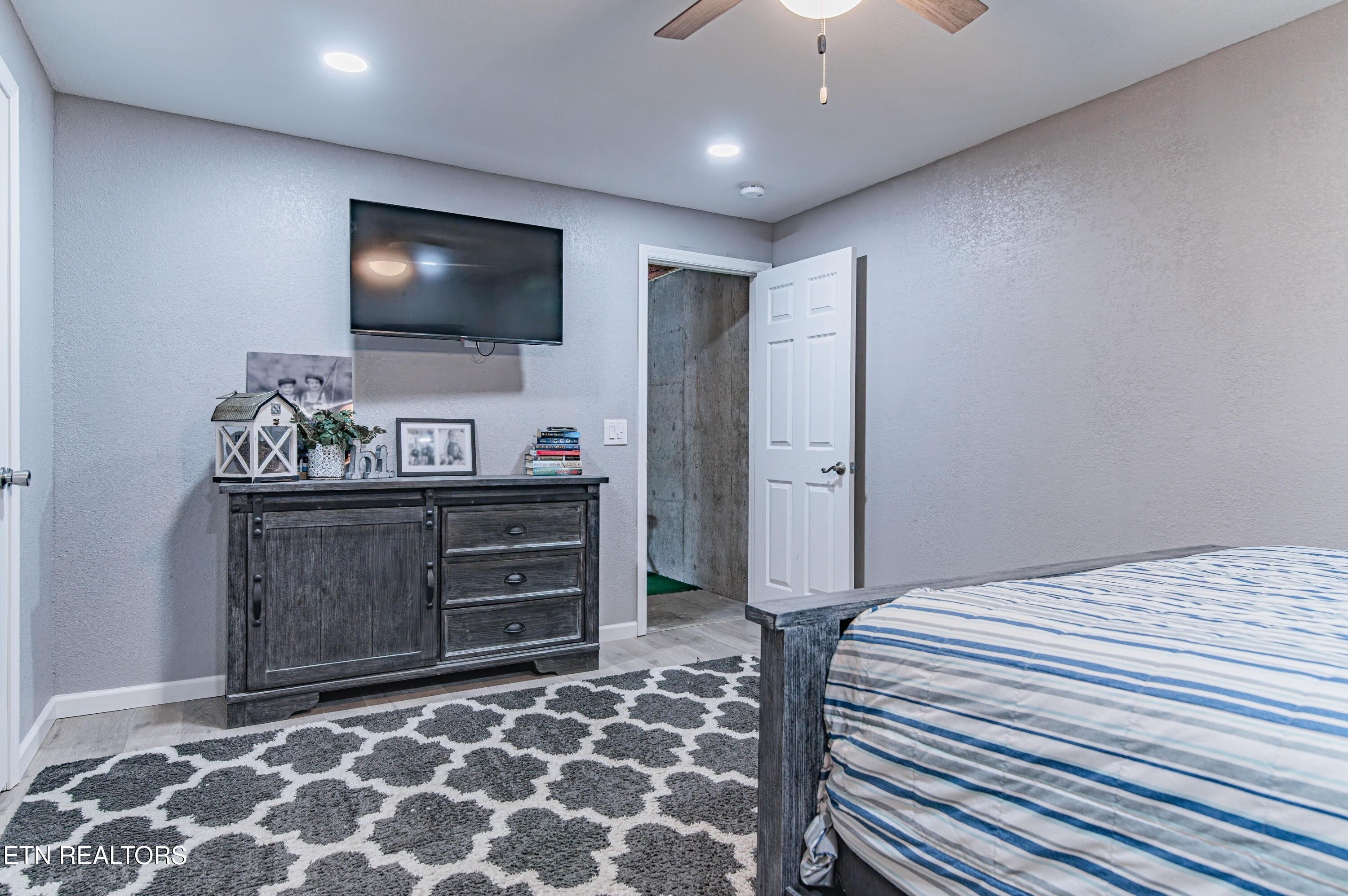117 Maltese Lane Oak Ridge, TN 37830 - Photo 54 of 60 117-maltese-interior-50