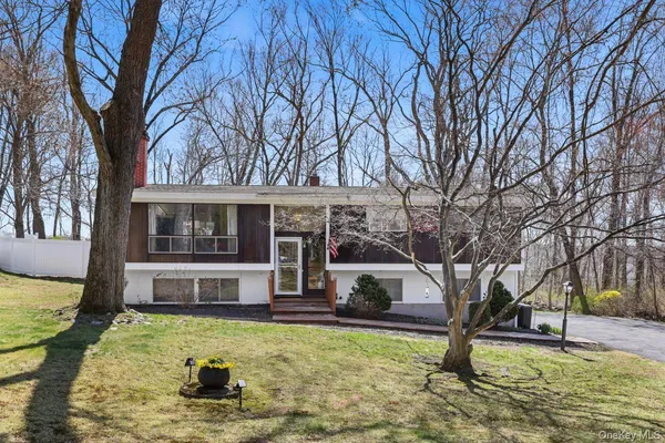 $600,000 | 320 Allview Avenue, Brewster, NY 10509
