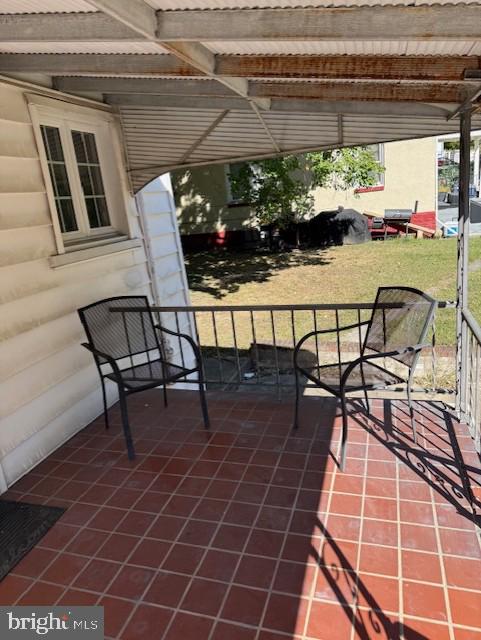 4801 The Alameda Baltimore, MD 21239 - Photo 13 of 15 Back porch