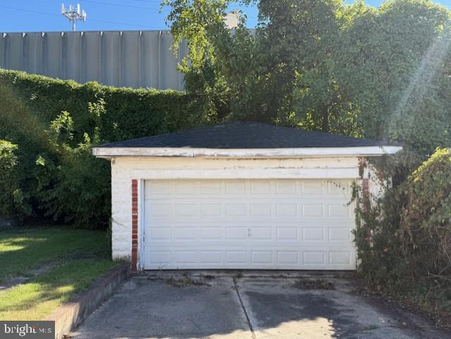 4801 The Alameda Baltimore, MD 21239 - Photo 15 of 15 Garage