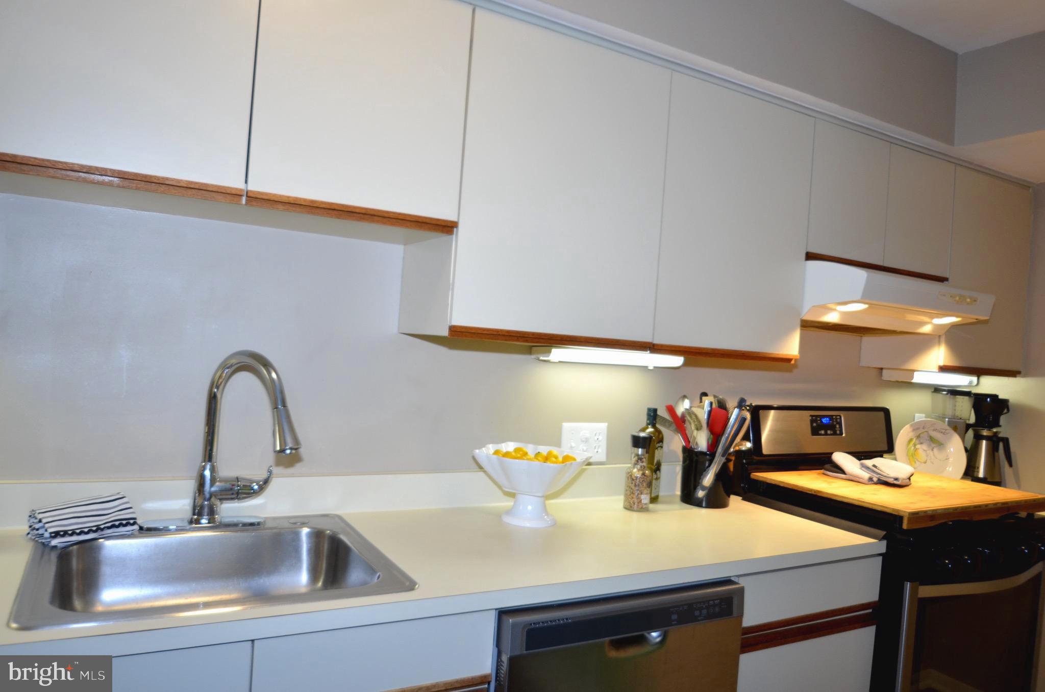 383 Lakeside Road, Unit 106 Ardmore, PA 19003 - Photo 13 of 28