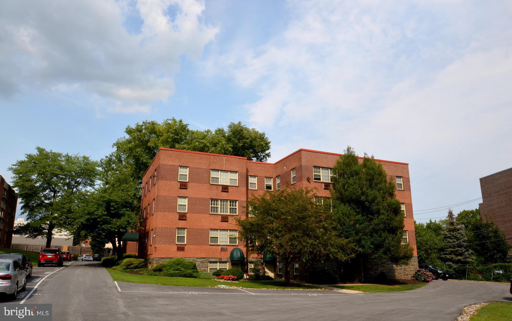 383 Lakeside Road, Unit 106 Ardmore, PA 19003 - Photo 3 of 28