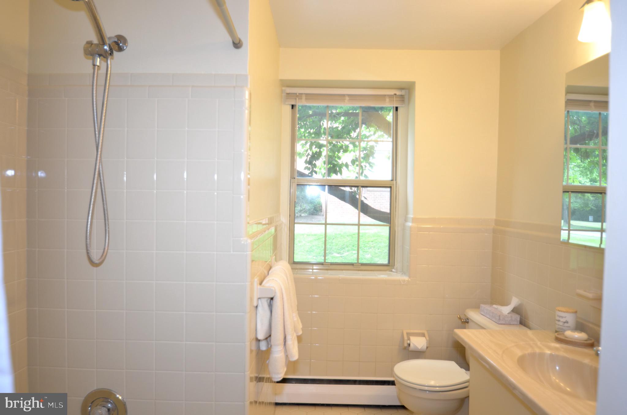 383 Lakeside Road, Unit 106 Ardmore, PA 19003 - Photo 21 of 28