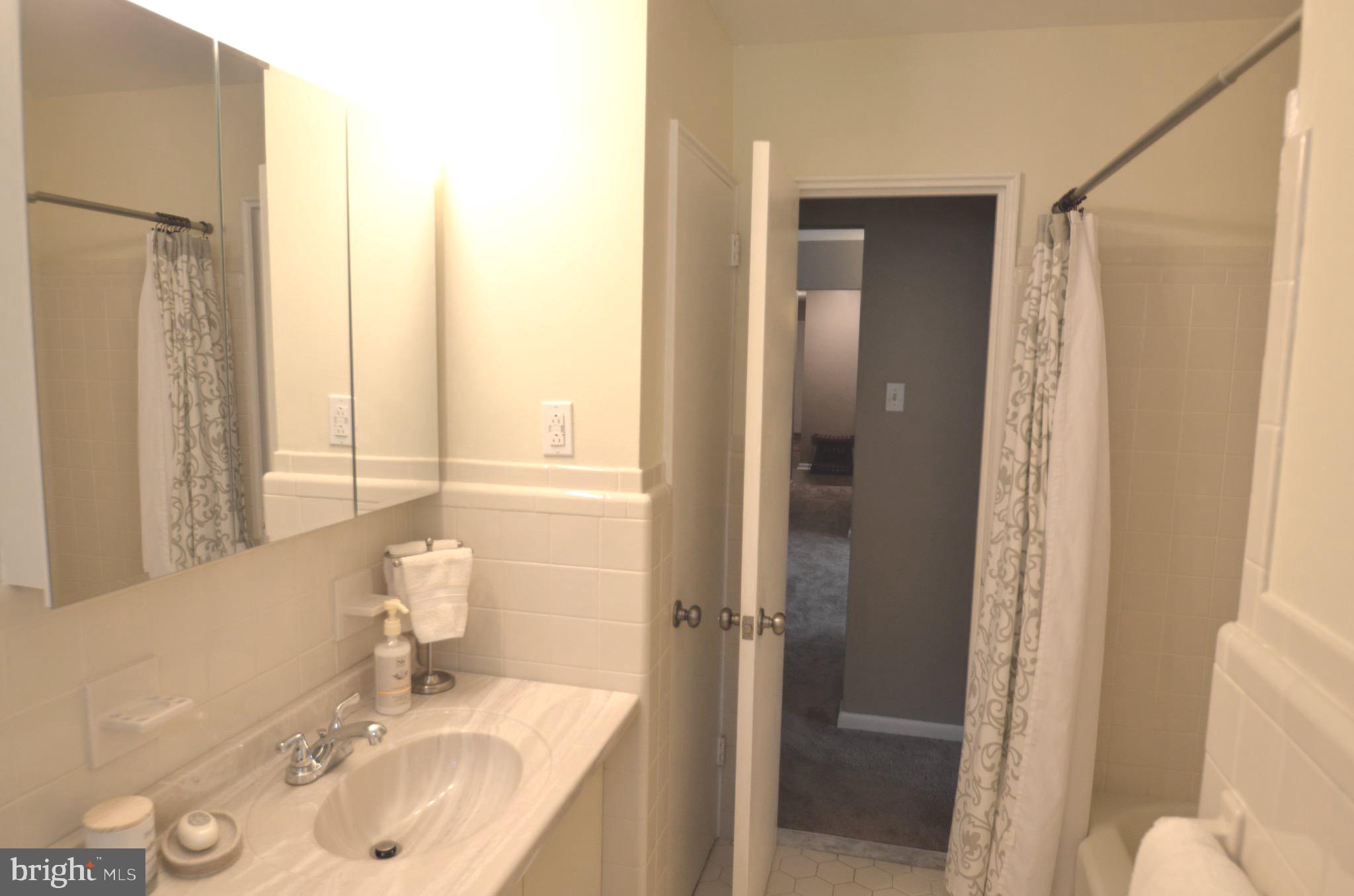383 Lakeside Road, Unit 106 Ardmore, PA 19003 - Photo 23 of 28