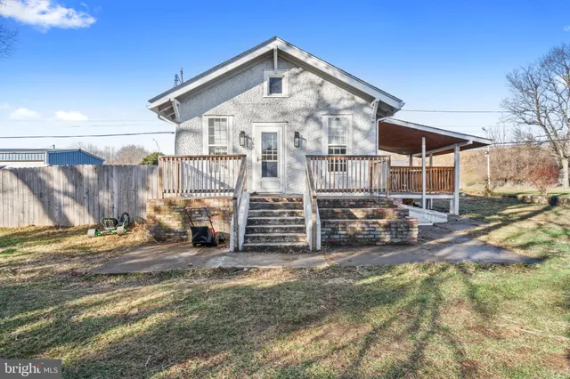 $209,900 | 360 Boyd Avenue, Martinsburg, WV 25401