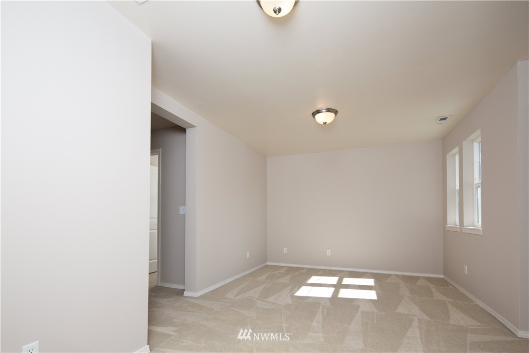 3922 Northeast 4th Circle Renton, WA 98056 - Photo 12 of 23
