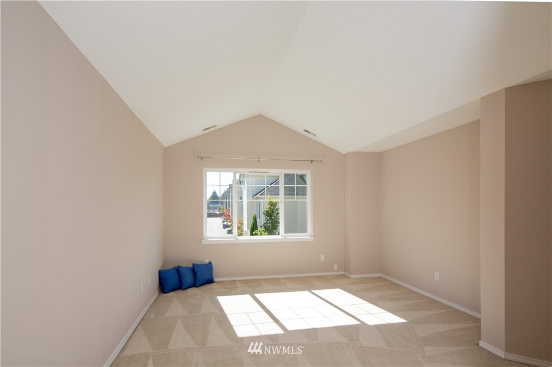 3922 Northeast 4th Circle Renton, WA 98056 - Photo 14 of 23