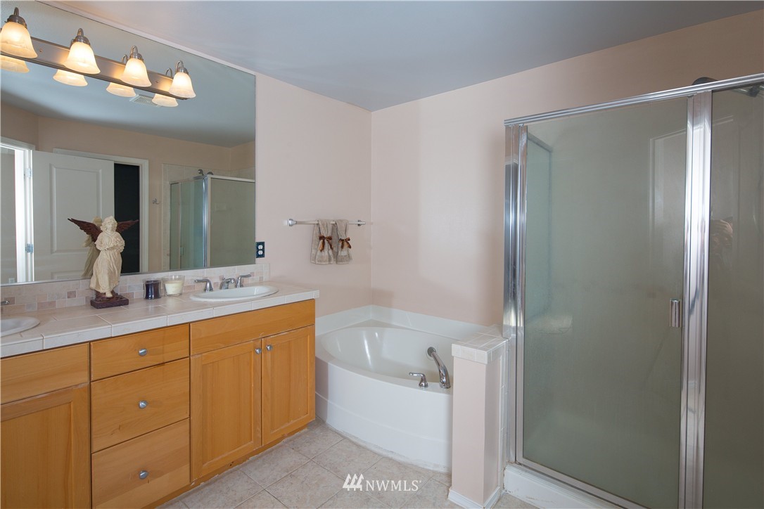 3922 Northeast 4th Circle Renton, WA 98056 - Photo 15 of 23