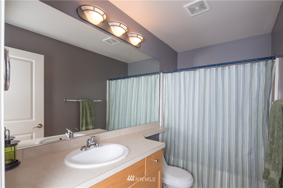 3922 Northeast 4th Circle Renton, WA 98056 - Photo 18 of 23