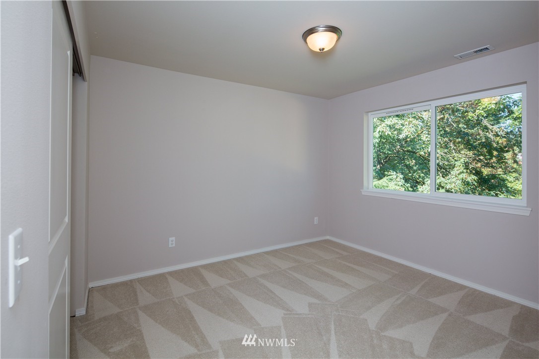 3922 Northeast 4th Circle Renton, WA 98056 - Photo 19 of 23