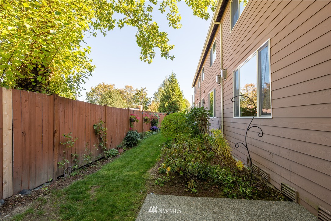 3922 Northeast 4th Circle Renton, WA 98056 - Photo 22 of 23